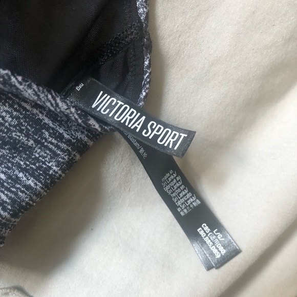 NWOT Victoria Sport sports bra Size L - Picture 4 of 4